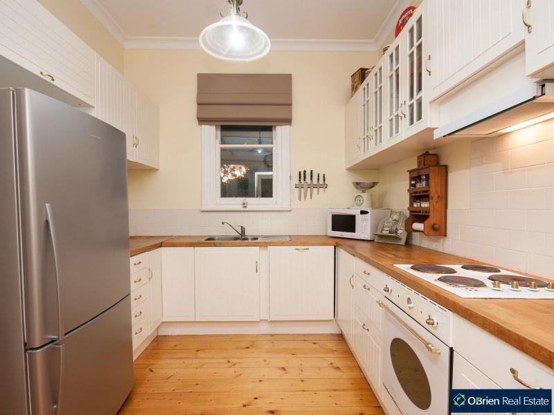 25 Sweet Wattle Drive, Cranbourne South VIC 3977