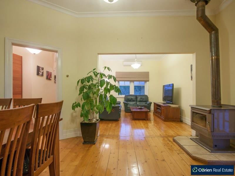 25 Sweet Wattle Drive, Cranbourne South VIC 3977