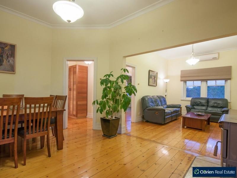 25 Sweet Wattle Drive, Cranbourne South VIC 3977