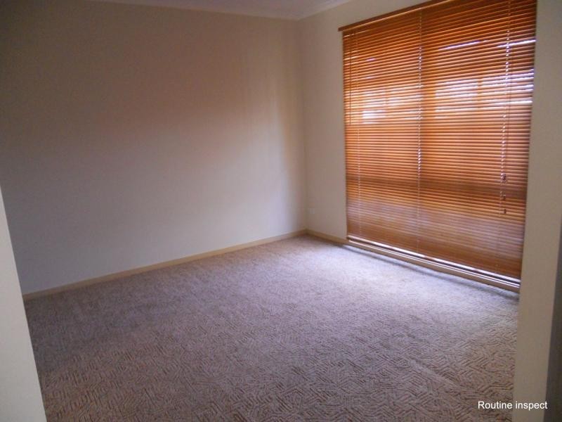 16 Bowman Close, Narre Warren South VIC 3805