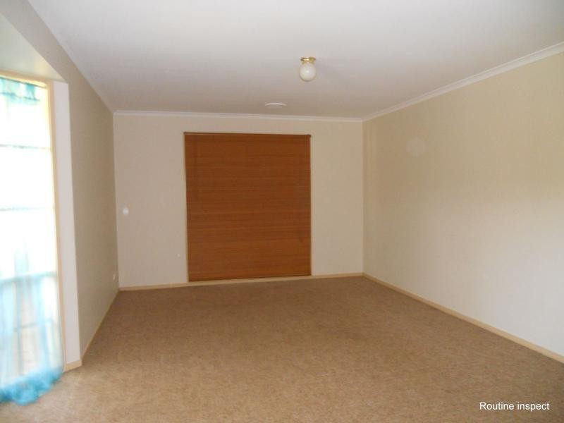 16 Bowman Close, Narre Warren South VIC 3805