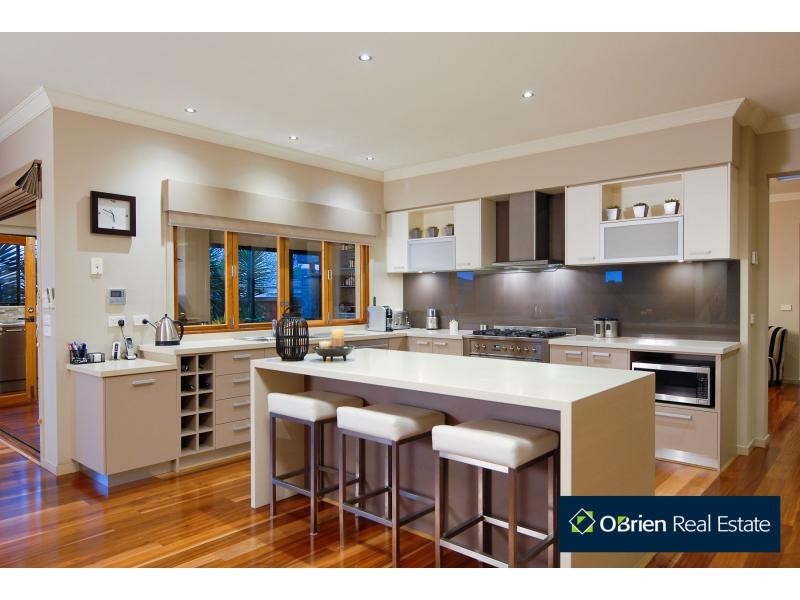 2 Avendon Court, Narre Warren South VIC 3805
