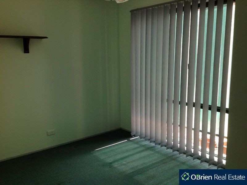 7B Coolabah Grove, Berwick VIC 3806