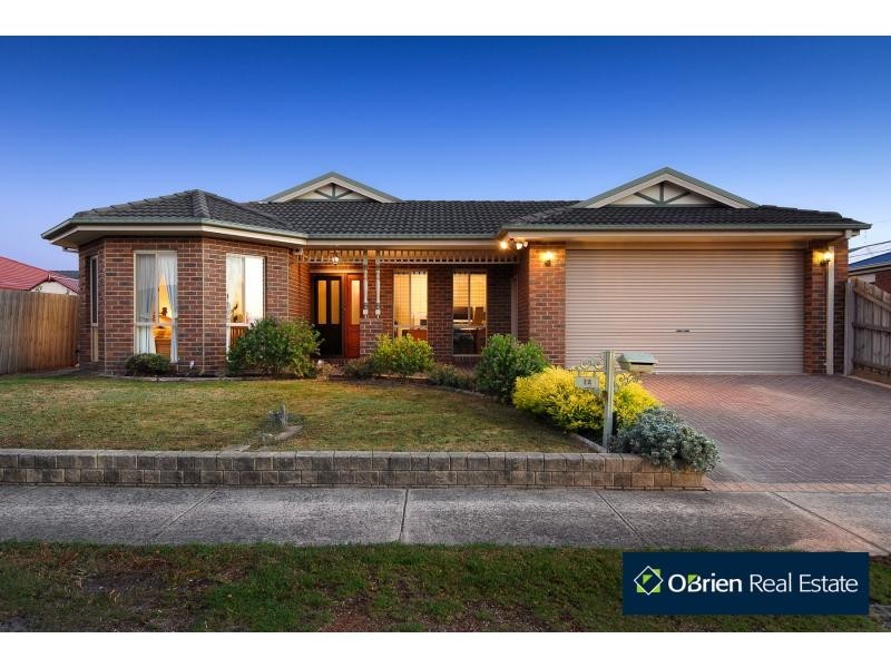 12 Evergreen Court, Cranbourne North VIC 3977