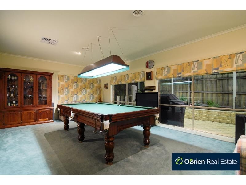 12 Evergreen Court, Cranbourne North VIC 3977