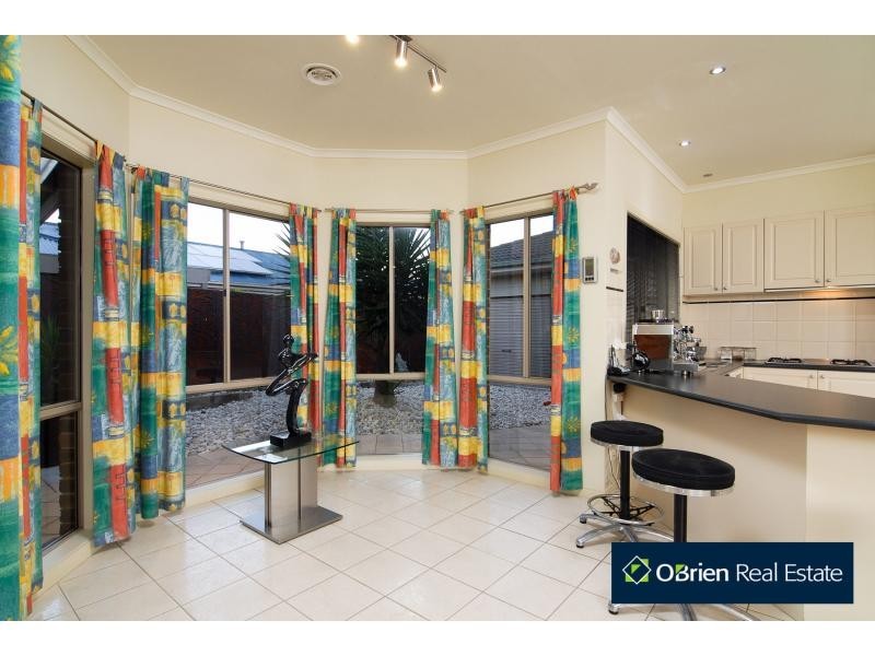 12 Evergreen Court, Cranbourne North VIC 3977