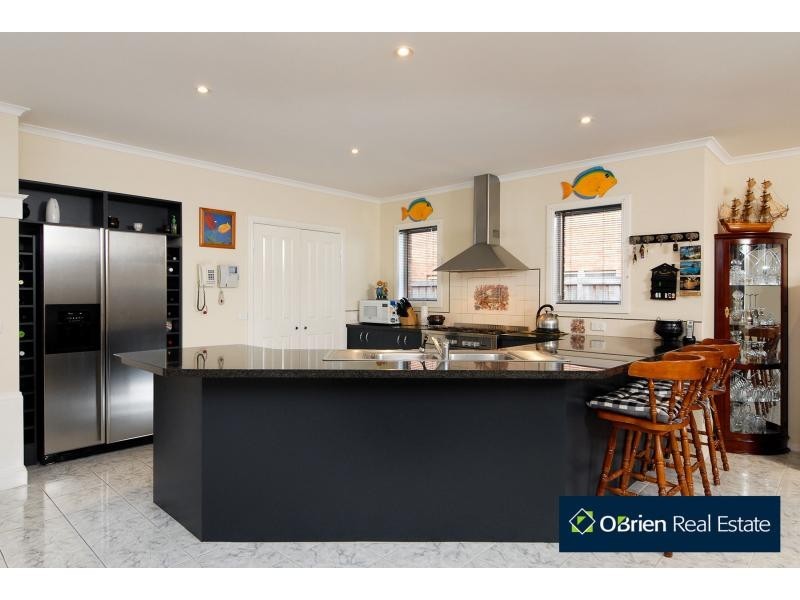 28 Merriwee Grove, Narre Warren South VIC 3805