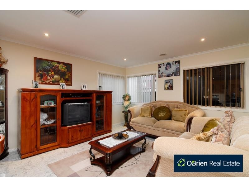 28 Merriwee Grove, Narre Warren South VIC 3805