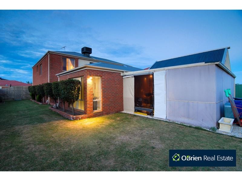 28 Merriwee Grove, Narre Warren South VIC 3805