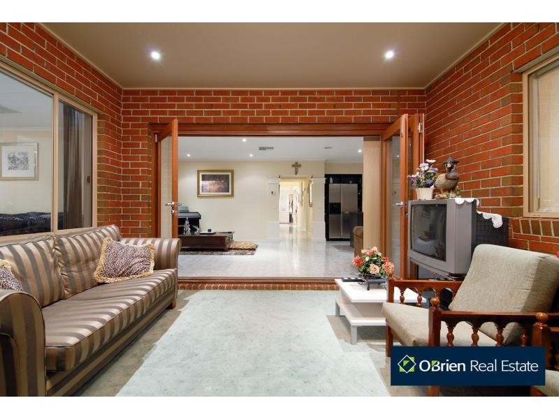 28 Merriwee Grove, Narre Warren South VIC 3805