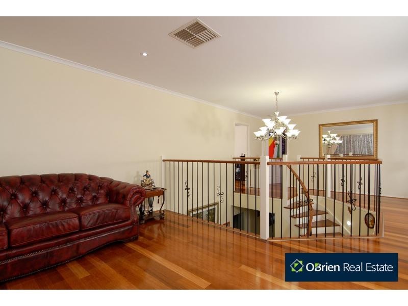 28 Merriwee Grove, Narre Warren South VIC 3805