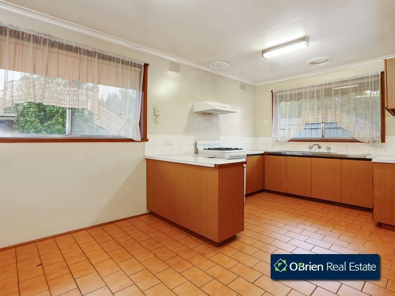 32 Winnima Avenue, Hampton Park VIC 3976