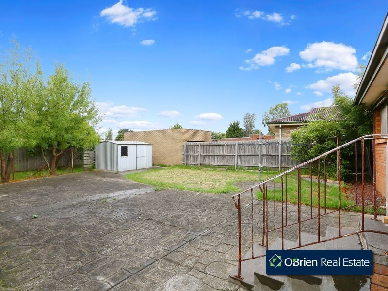 32 Winnima Avenue, Hampton Park VIC 3976