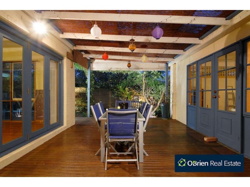 11 Eastern Park Square, Narre Warren South VIC 3805