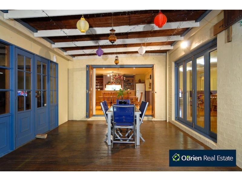 11 Eastern Park Square, Narre Warren South VIC 3805