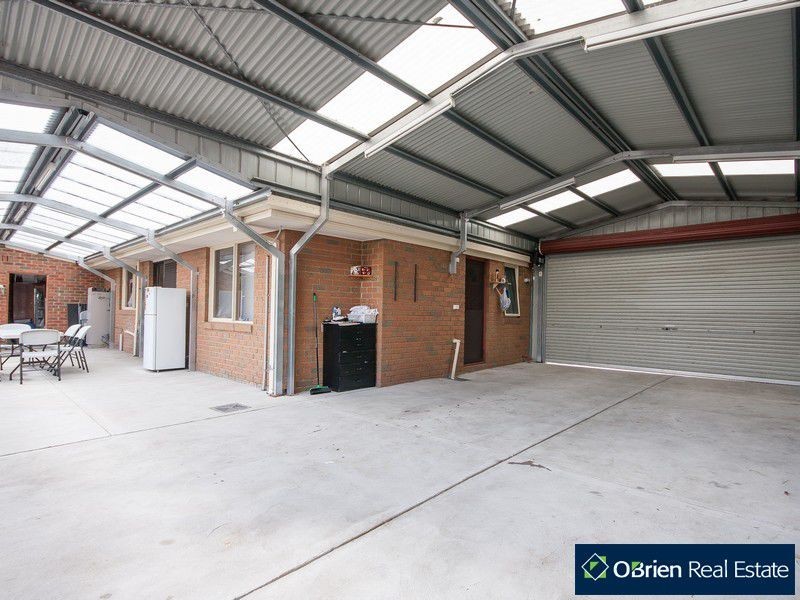 7 Hazelwood Avenue, Cranbourne VIC 3977