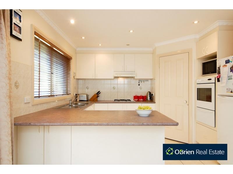 7 Thames Court, Cranbourne East VIC 3977