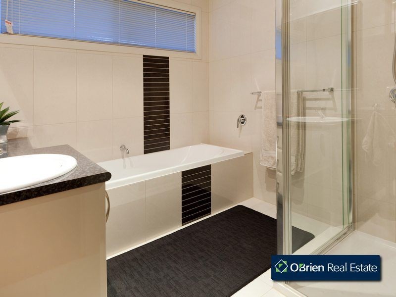 2/3 Moran Street, Narre Warren VIC 3805