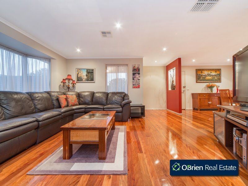 26 Godwin Avenue, Narre Warren VIC 3805