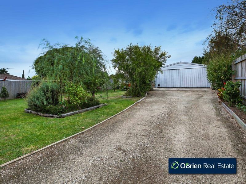 5 Hardy Court, Berwick VIC 3806