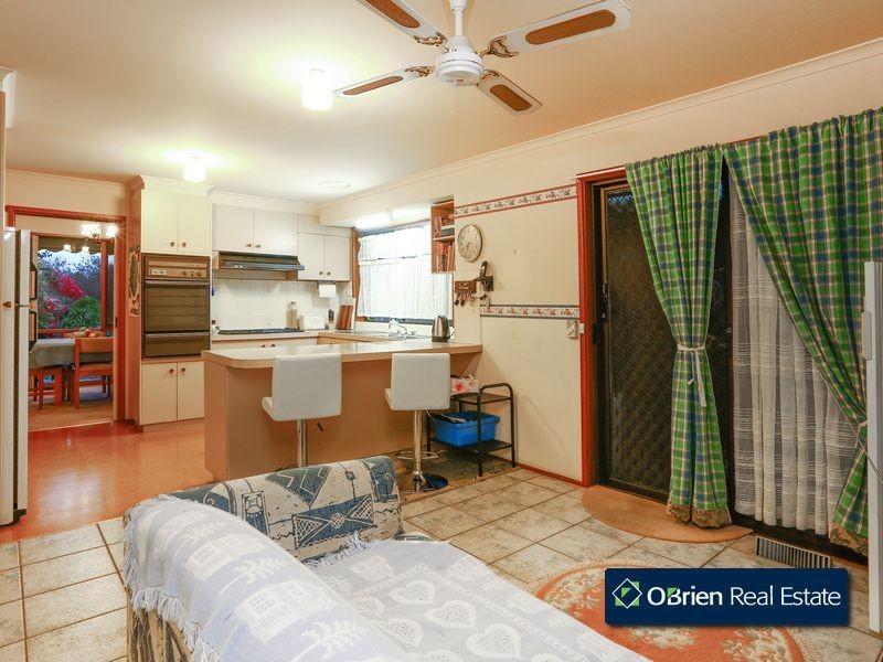 5 Hardy Court, Berwick VIC 3806