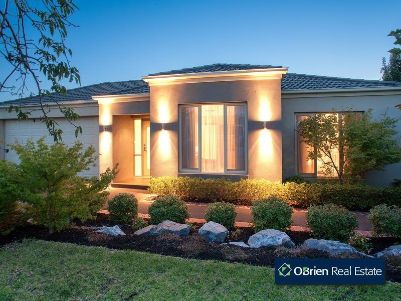 12 Lorne Court, Berwick VIC 3806