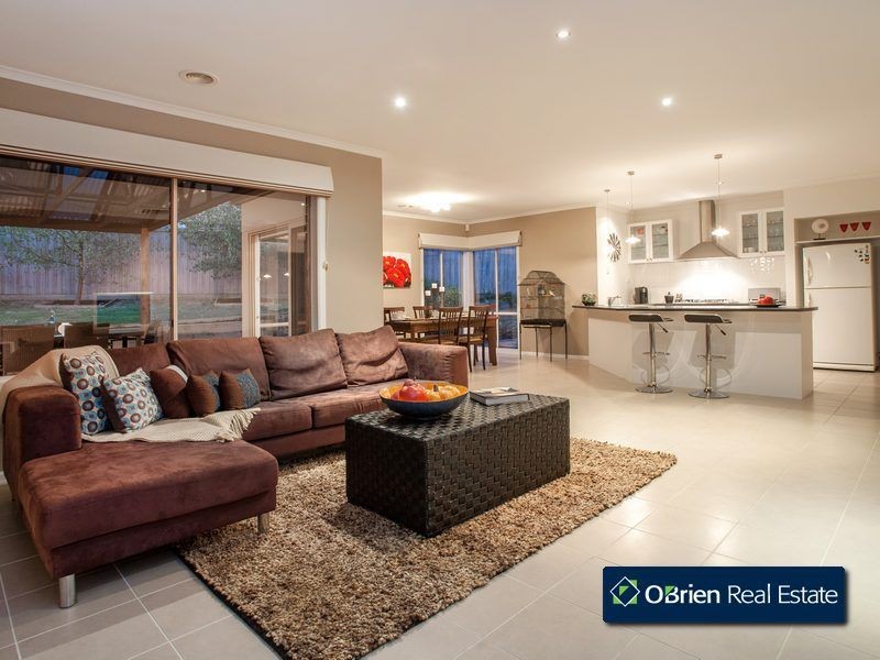 12 Lorne Court, Berwick VIC 3806