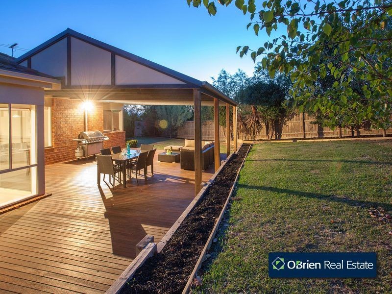 12 Lorne Court, Berwick VIC 3806