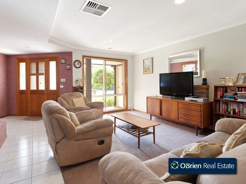 8 Carroll Court, Narre Warren VIC 3805