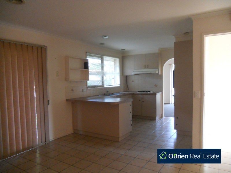 1 Jason Close, Berwick VIC 3806