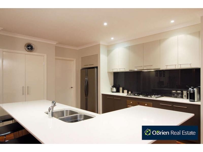 11 Misty Close, Berwick VIC 3806