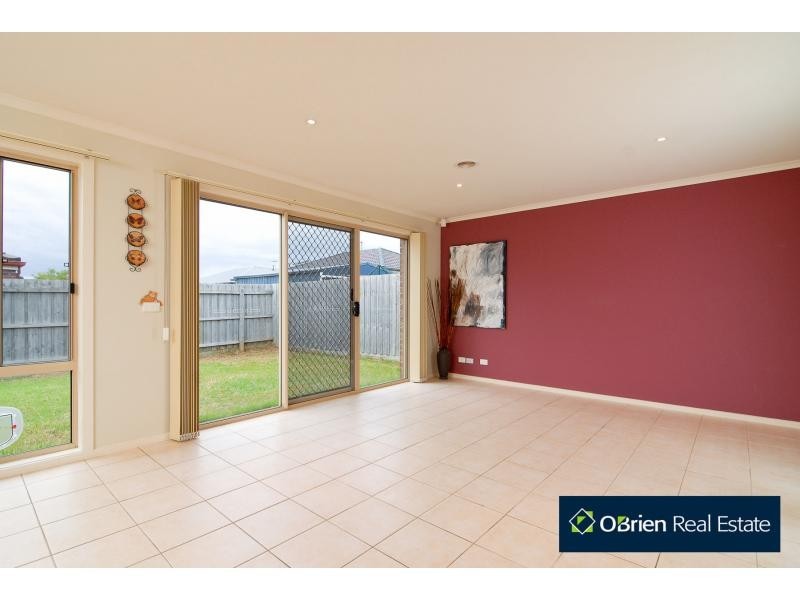67 Golden Grove Drive, Narre Warren South VIC 3805