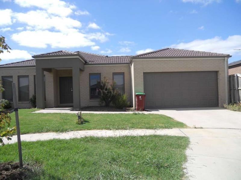3 Illes Court, Berwick VIC 3806