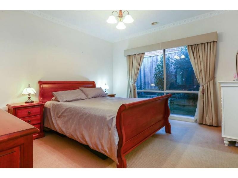 13 Grayden Drive, Berwick VIC 3806