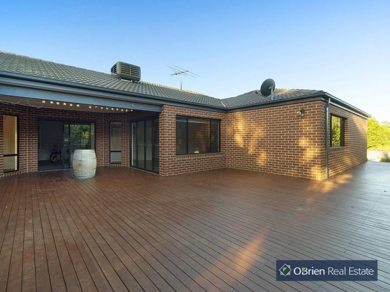 4 Yardley Court, Berwick VIC 3806