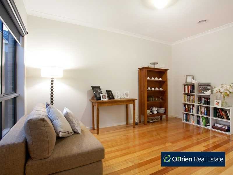 5A Turella Close, Berwick VIC 3806