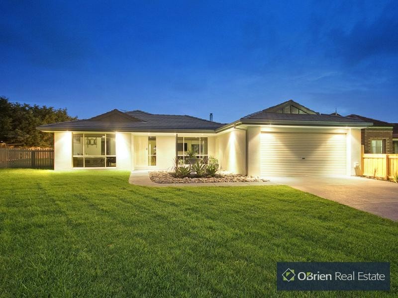 10 Primrose Court, Cranbourne North VIC 3977