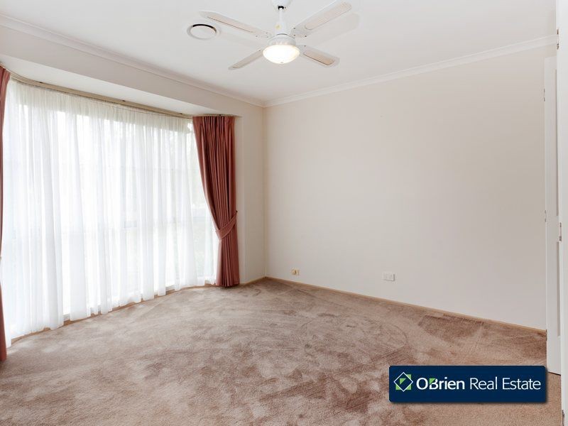 26 St Boswells Avenue, Berwick VIC 3806