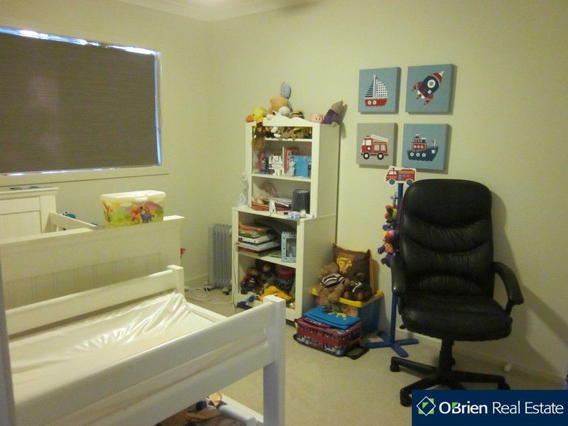 144 Alisma Boulevard, Cranbourne North VIC 3977