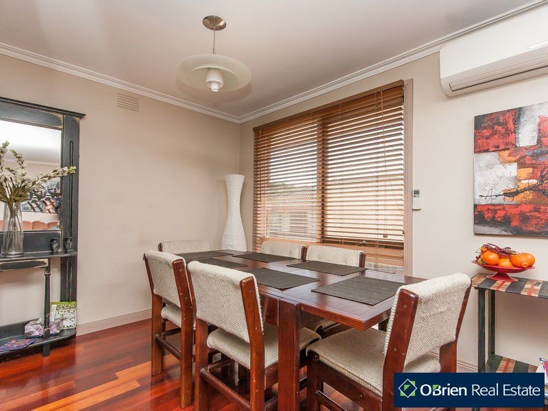 1 Haverstock Hill Close, Endeavour Hills VIC 3802