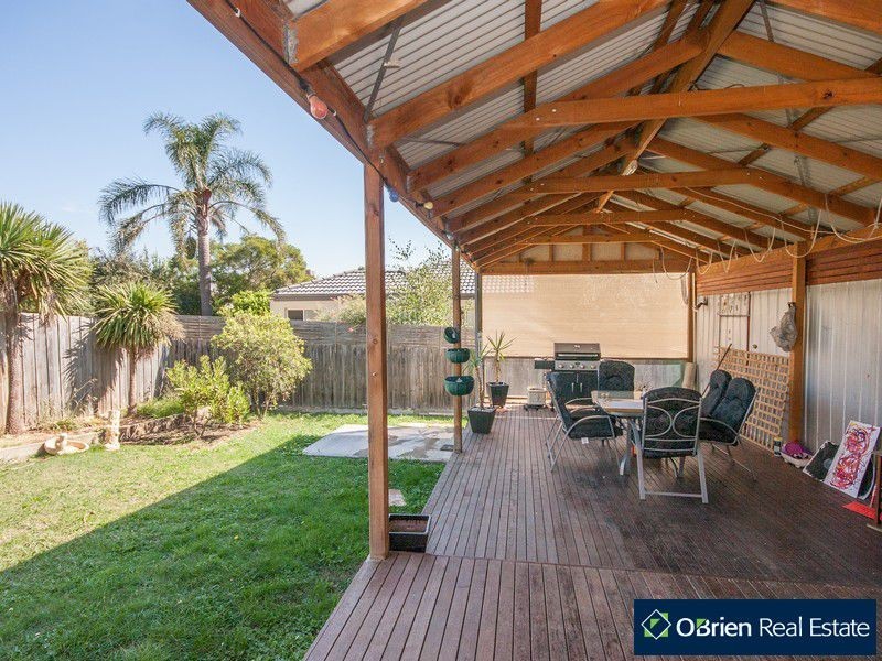 1 Haverstock Hill Close, Endeavour Hills VIC 3802