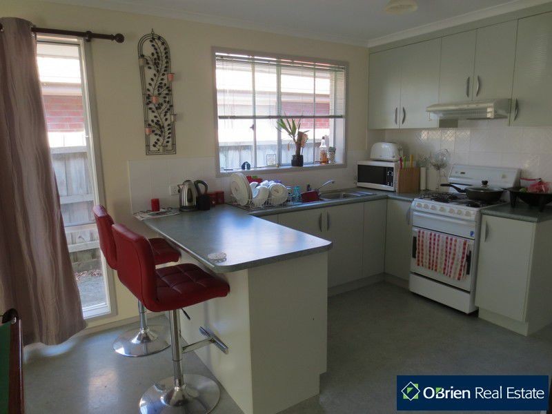 54 Rachel Drive, Cranbourne North VIC 3977