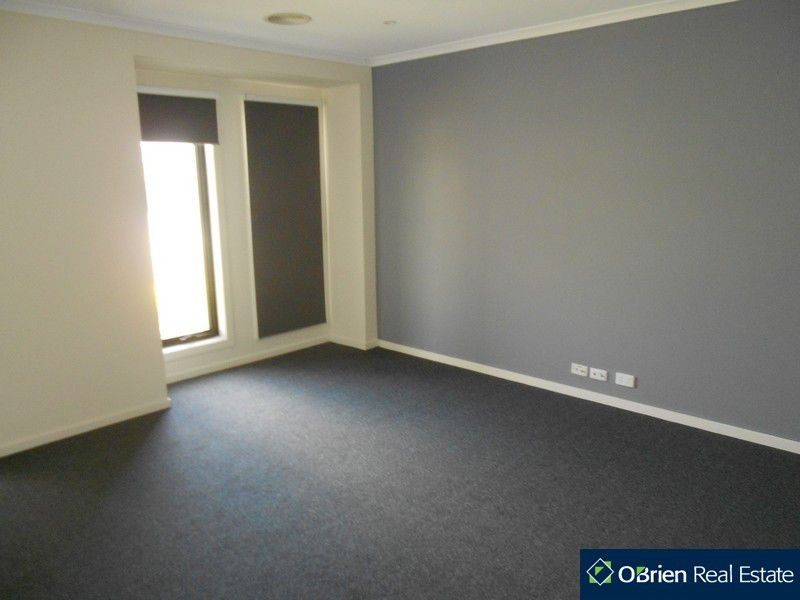 21 Sing Crescent, Berwick VIC 3806