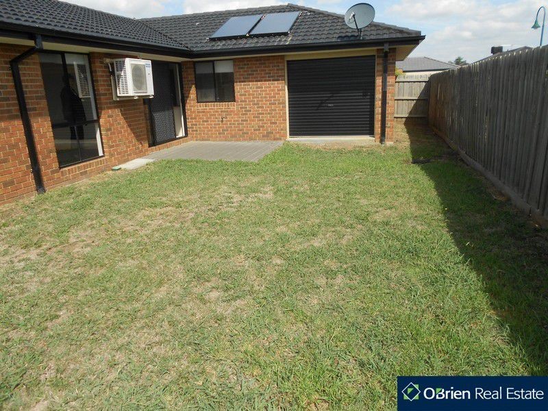 21 Sing Crescent, Berwick VIC 3806