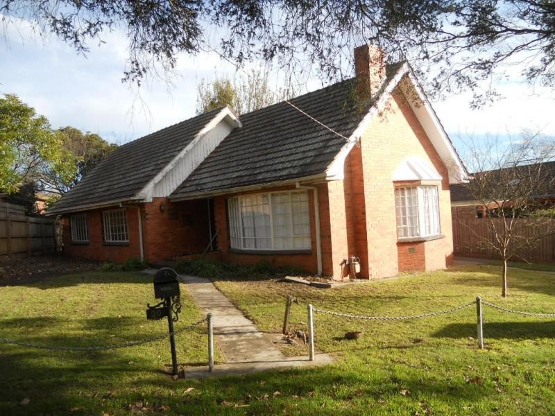 30 Wilson Street, Berwick VIC 3806