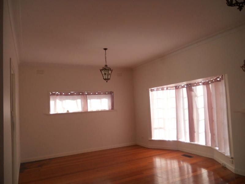 30 Wilson Street, Berwick VIC 3806