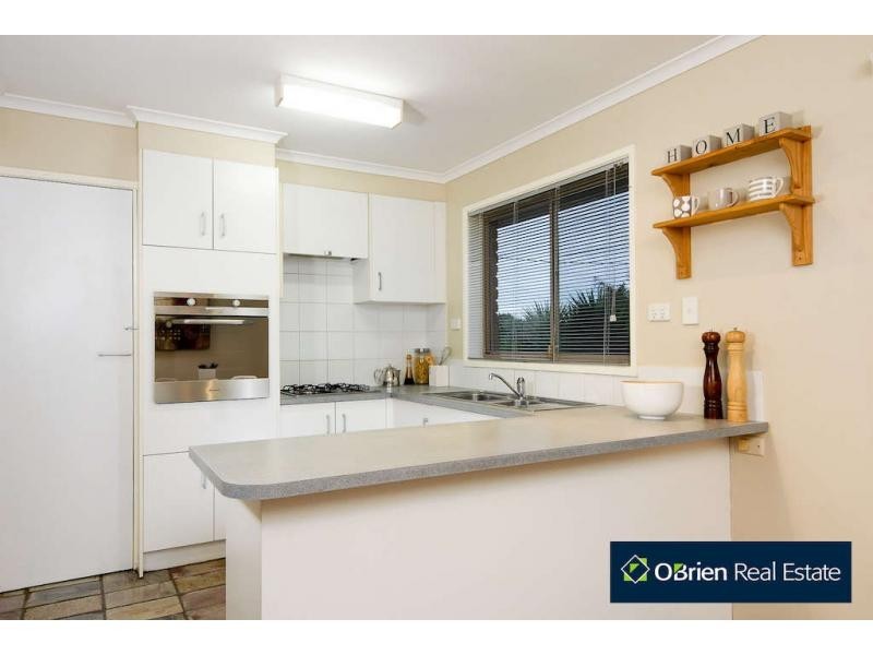 1/127 Warana Drive, Hampton Park VIC 3976