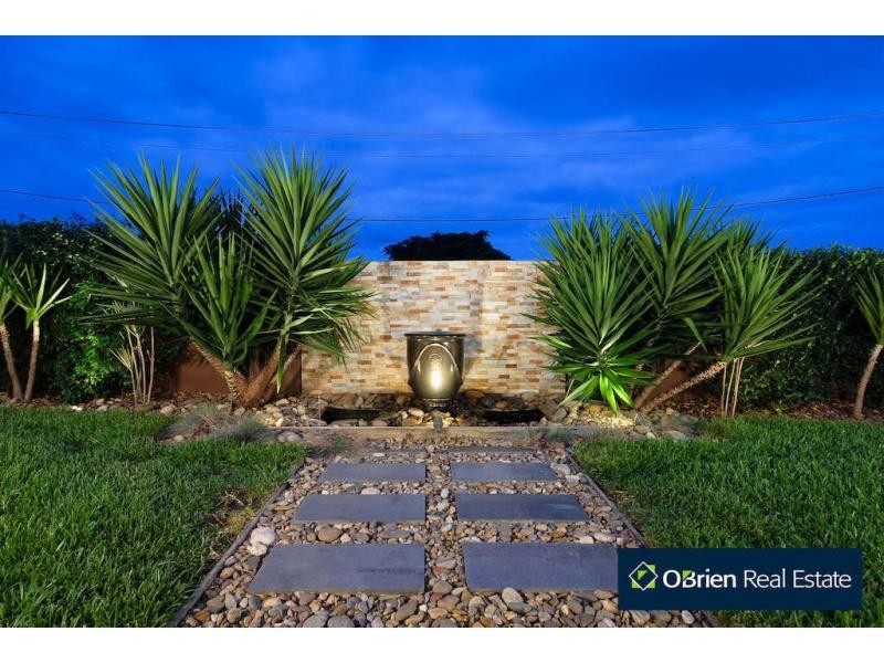 1/127 Warana Drive, Hampton Park VIC 3976