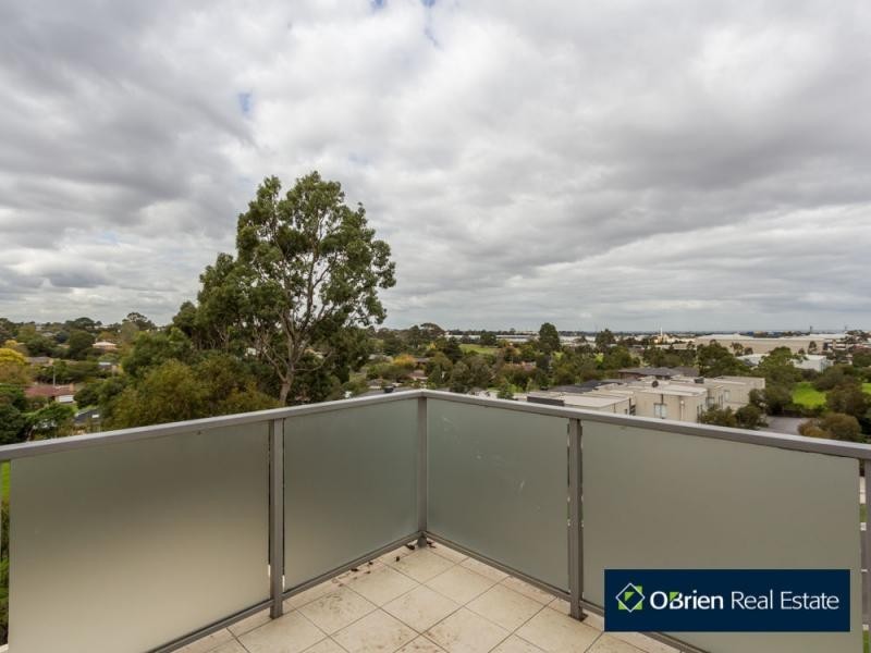 24/213 Normanby Road, Notting Hill VIC 3168