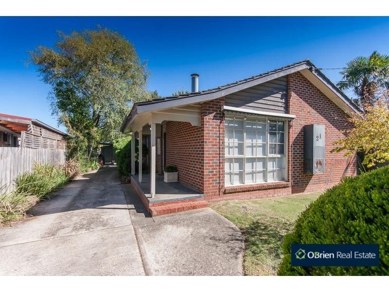 21 Jillian Street, Cranbourne VIC 3977